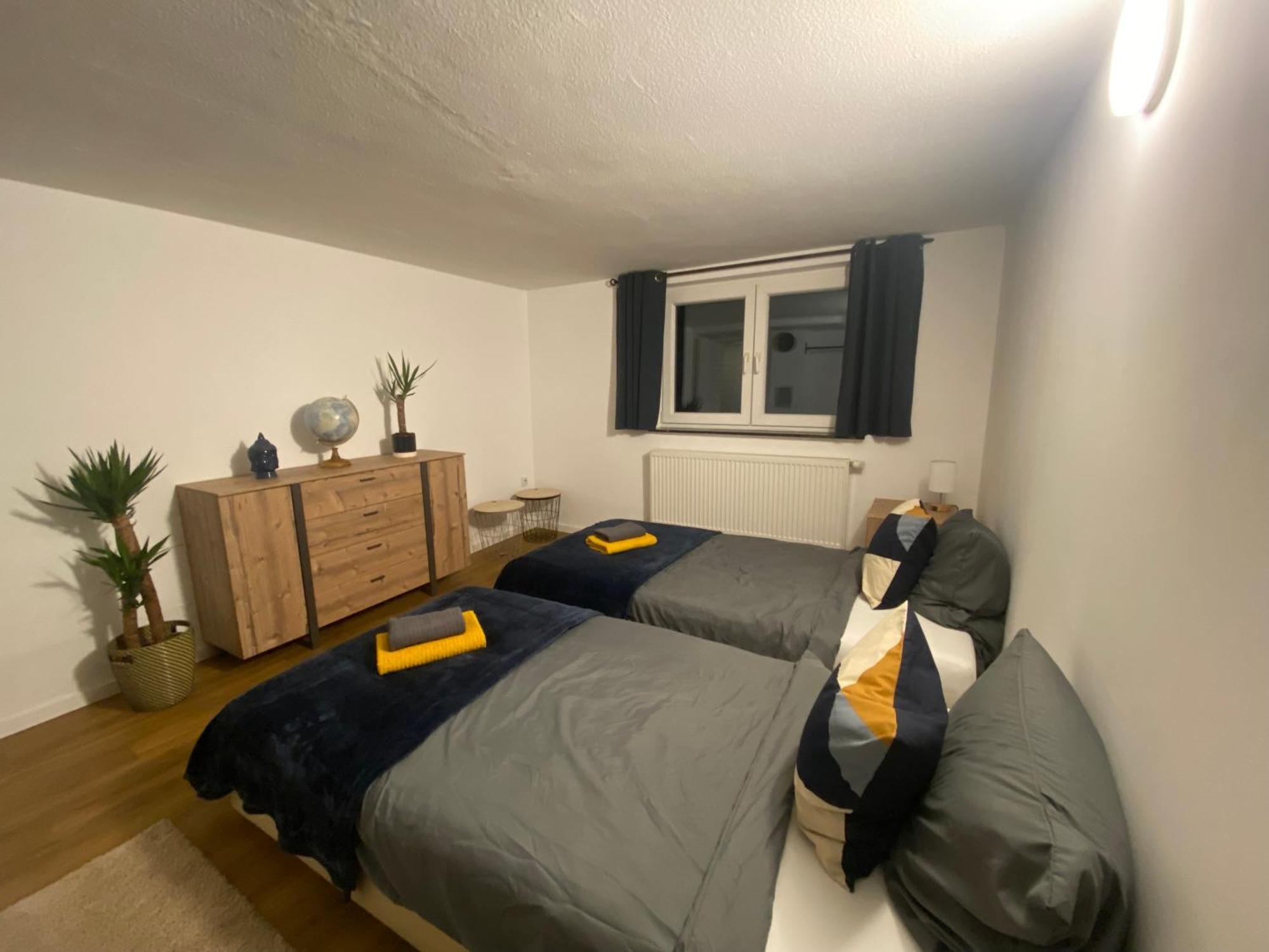 Apartment Roomy Comfort - Zwischen Heidelberg Und Mannheim Edingen-Neckarhausen ภายนอก รูปภาพ