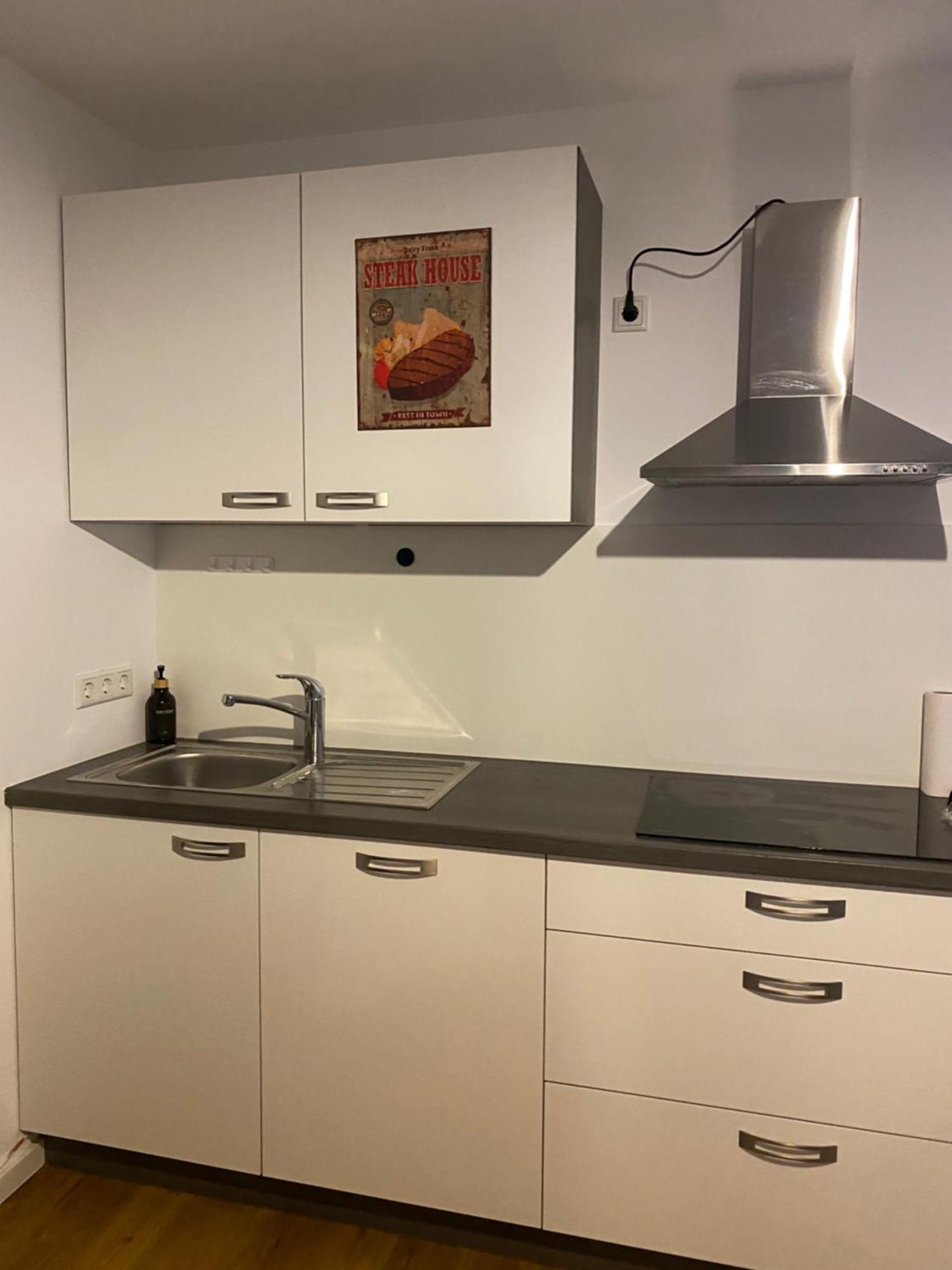 Apartment Roomy Comfort - Zwischen Heidelberg Und Mannheim Edingen-Neckarhausen ภายนอก รูปภาพ