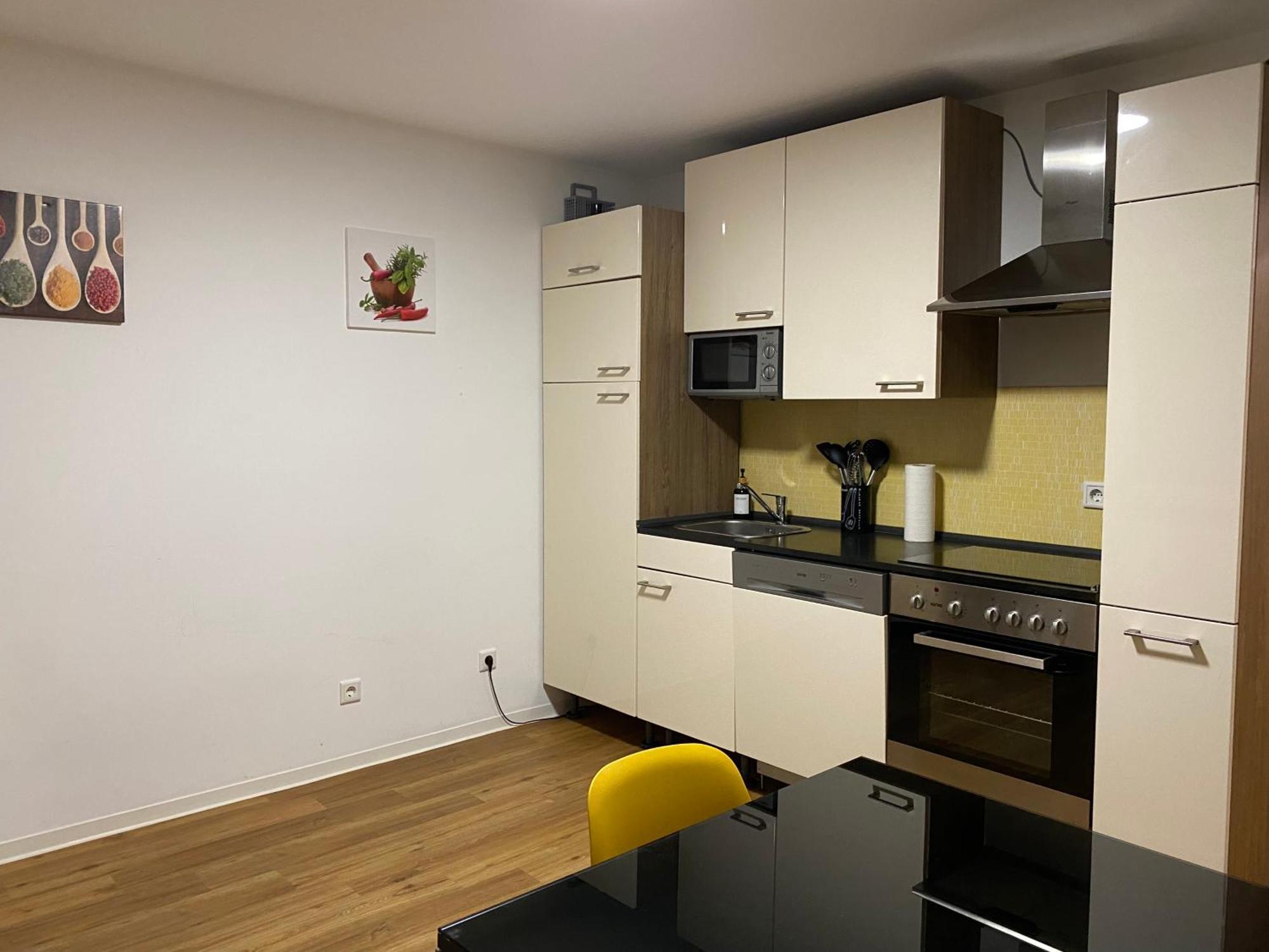 Apartment Roomy Comfort - Zwischen Heidelberg Und Mannheim Edingen-Neckarhausen ภายนอก รูปภาพ