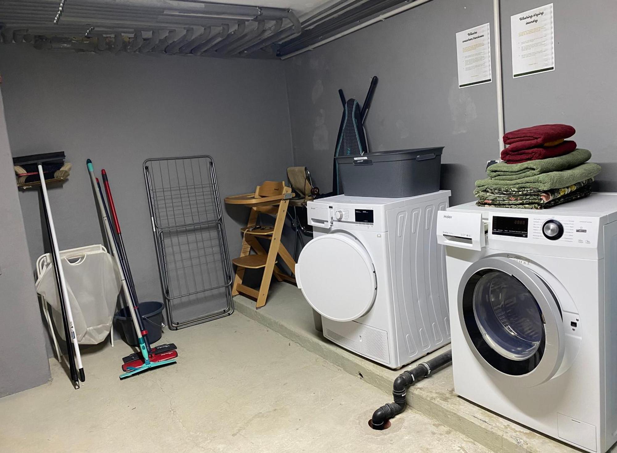 Apartment Roomy Comfort - Zwischen Heidelberg Und Mannheim Edingen-Neckarhausen ภายนอก รูปภาพ